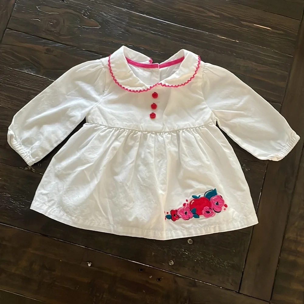 Gymboree NWOT apple button 0-3months apple and floral